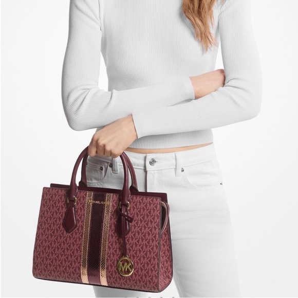 Michael Kors Sheila Medium Signature Logo
Metallic Satchel Crossbody - Picture 4 of 12